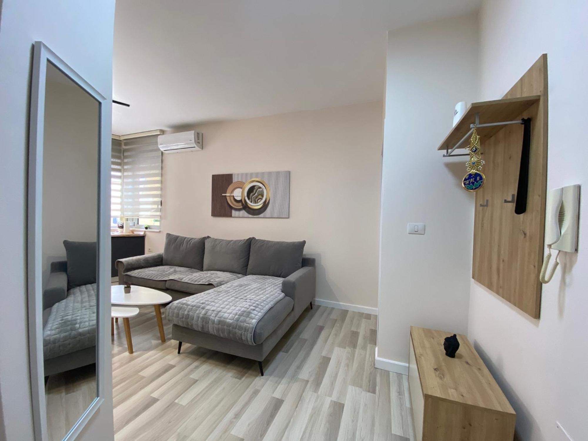Central Cozy Apartment Tirana Exteriör bild