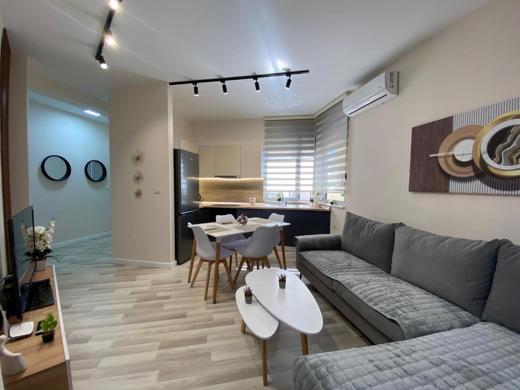 Central Cozy Apartment Tirana Exteriör bild